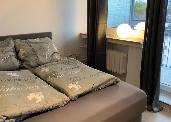 Studio 59 Mit Loggia, Einbau Kueche,1 Boxspringbett, Eigenes Bad, W-Lan, Tv , Waschmaschine, Schlafcouch