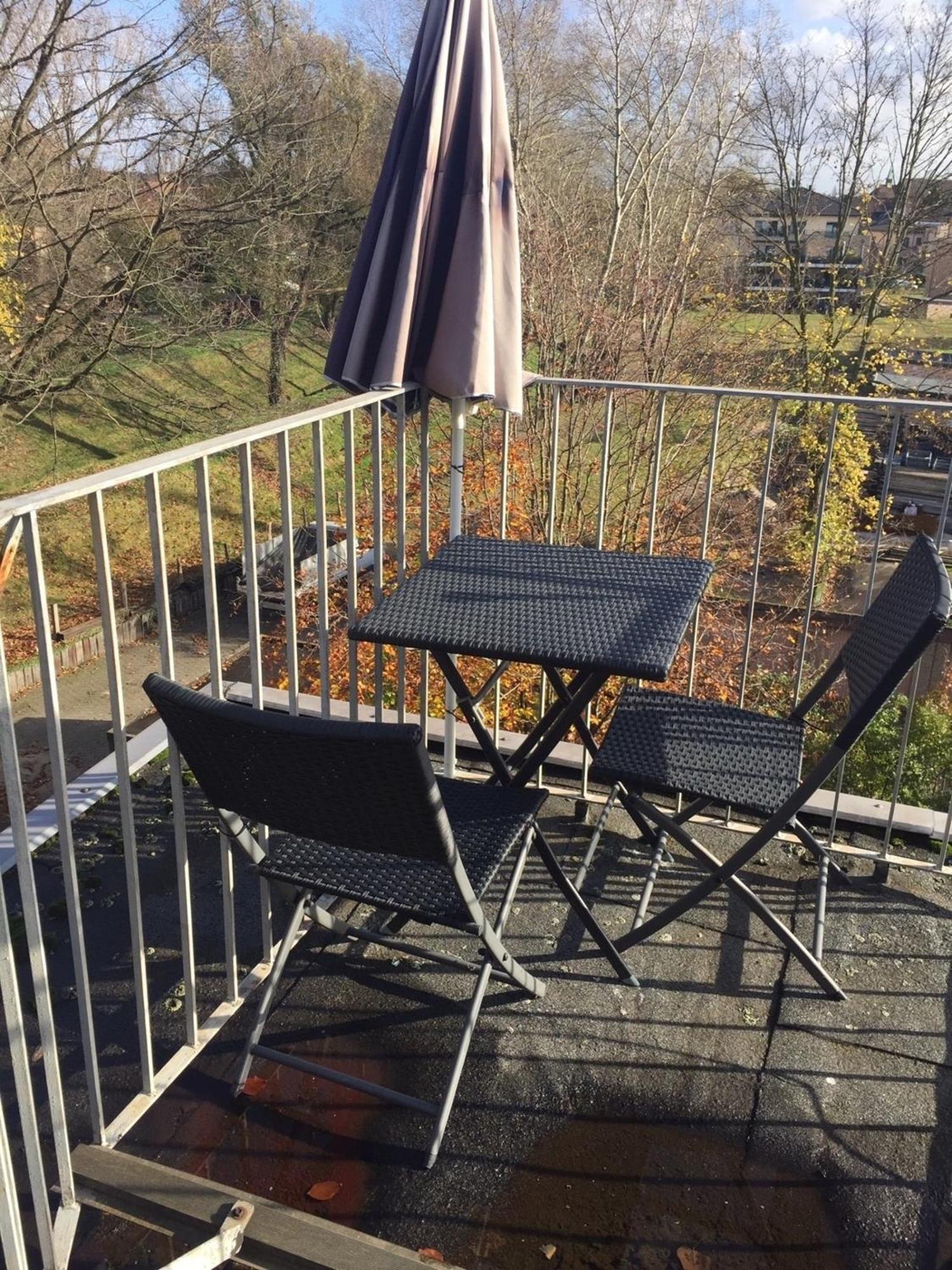 59 Mit Loggia, Einbau Kueche,1 Boxspringbett, Eigenes Bad, W-lan, Tv , Waschmaschine, Schlafcouch Gelsenkirchen